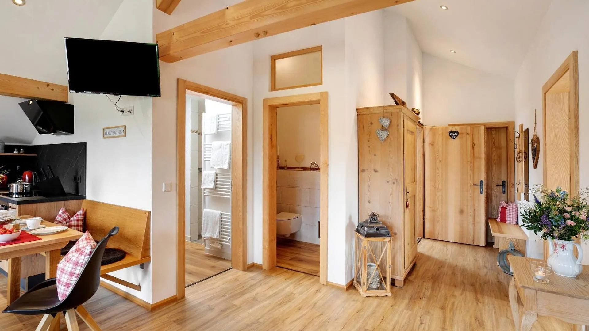 Neubau - Ferienwohnung Waldblick Hoslwang 0*,
